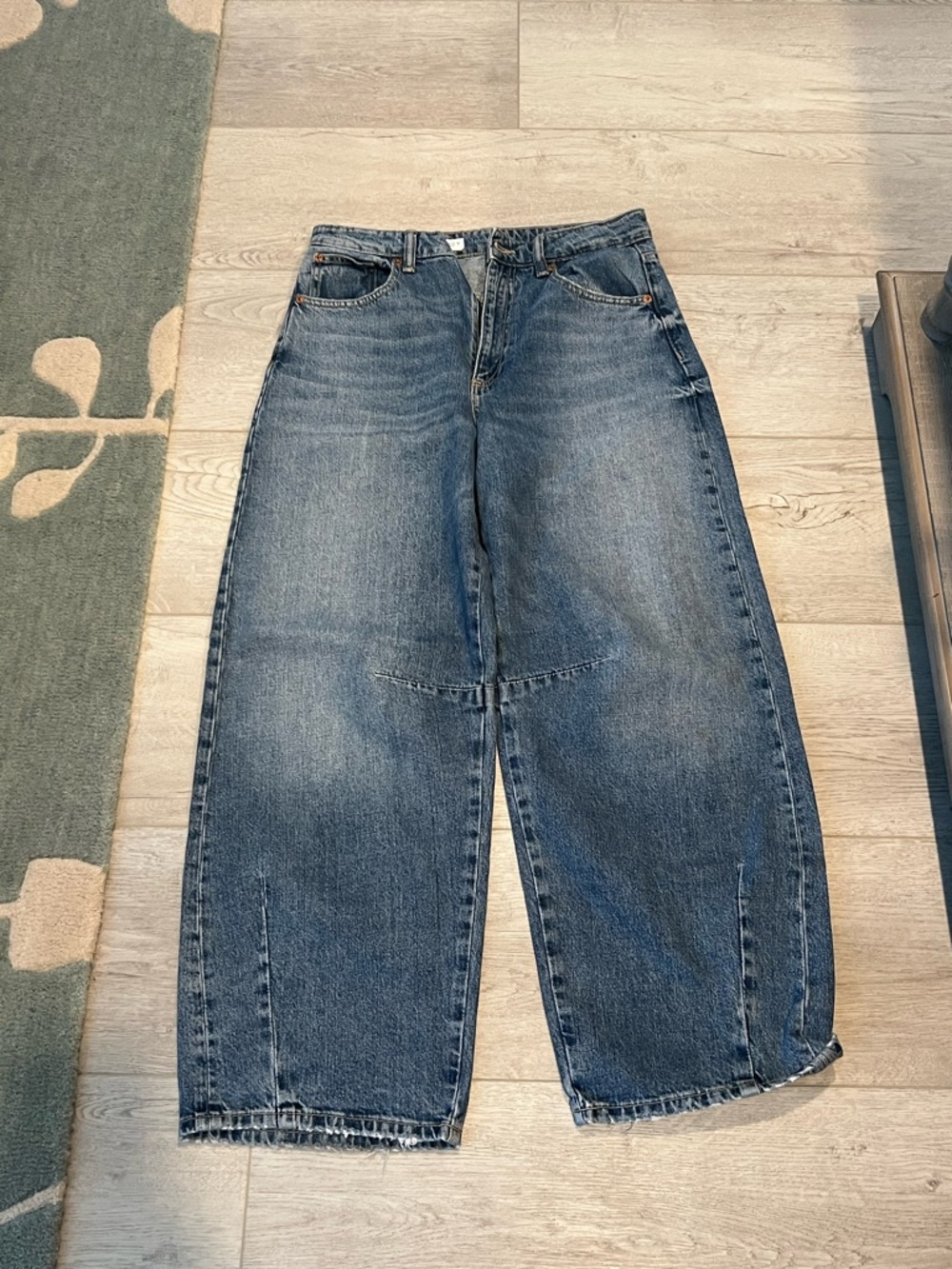Zara Barrel Leg Jeans